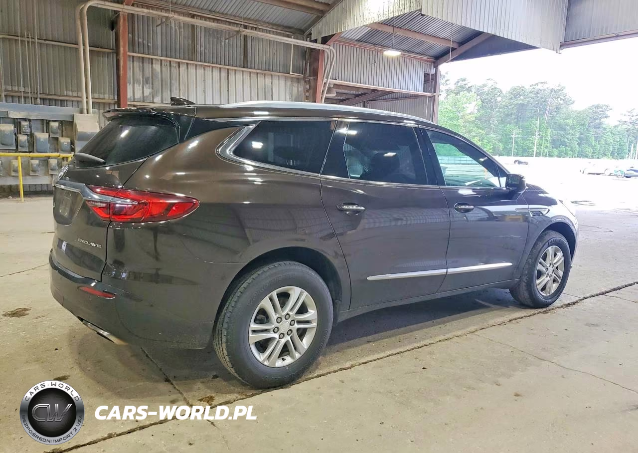 2018 Buick Enclave Essence VIN:5GAERBKW4JJ185434 - 3