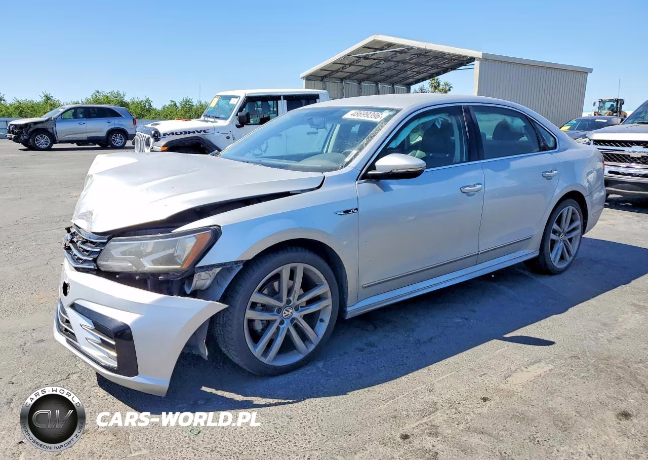 2017 Volkswagen Passat R-Line
