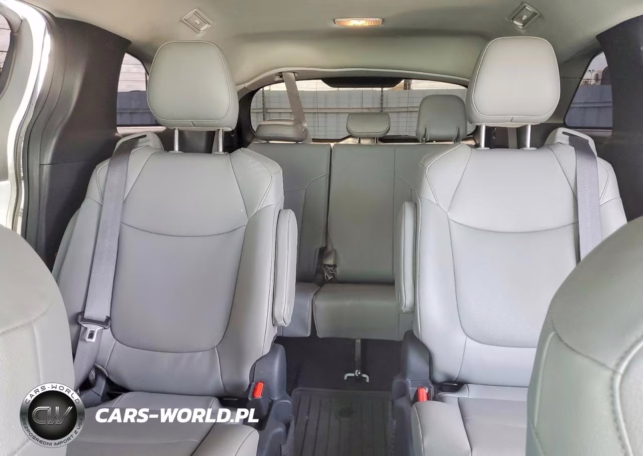 2025 Toyota Sienna Xle 7-Passenger VIN:5TDJRKEC4SS261172 - 10