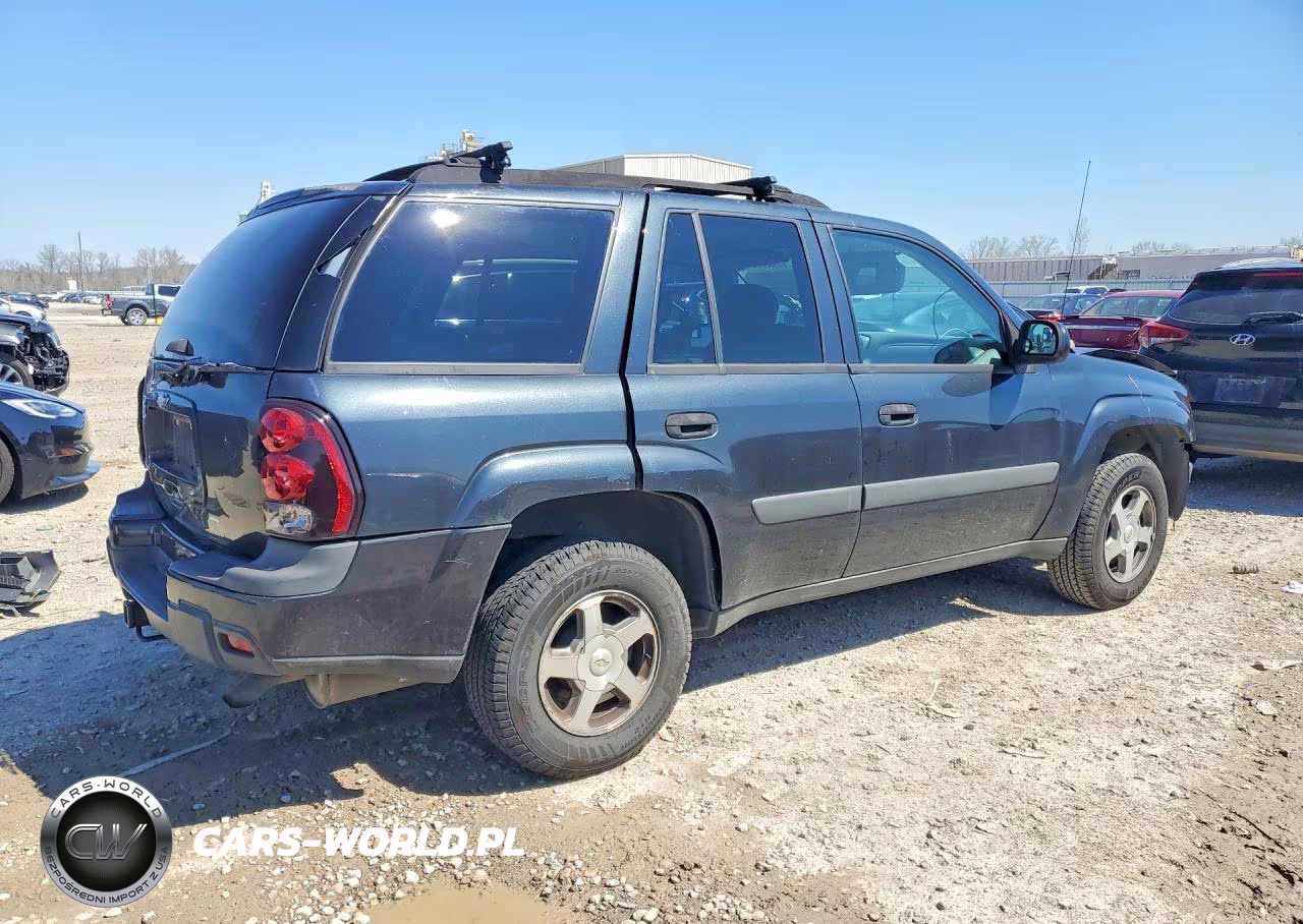 2005 Chevrolet Trailblazer Ls VIN:1GNDS13S052309923 - 3