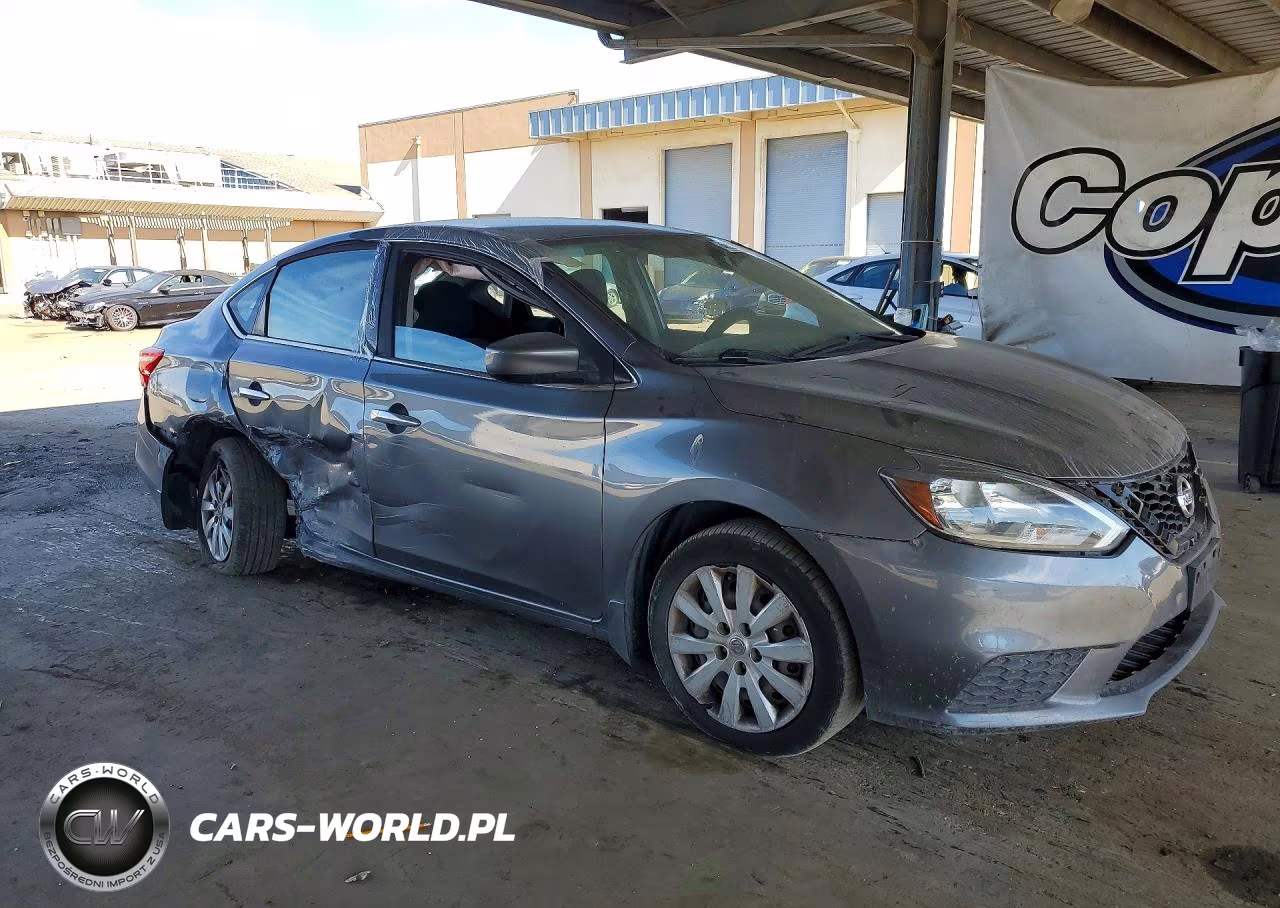 2016 Nissan Sentra S VIN:3N1AB7AP2GY296970 - 4