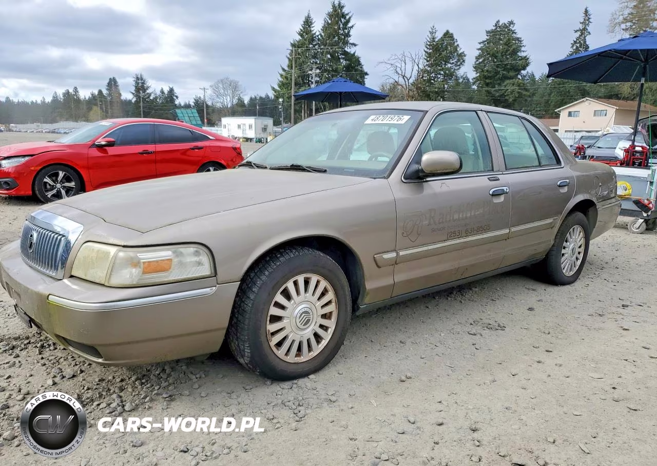 2004 Merc Grand Marquis
