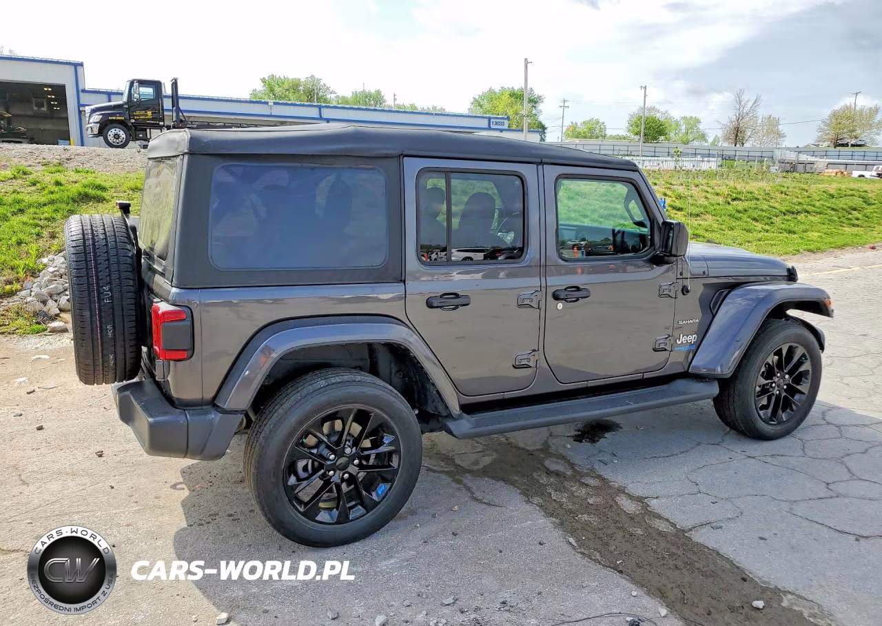 2022 Jeep Wrangler Unlimited Sahara 4Xe VIN:1C4JJXP6XNW276002 - 3