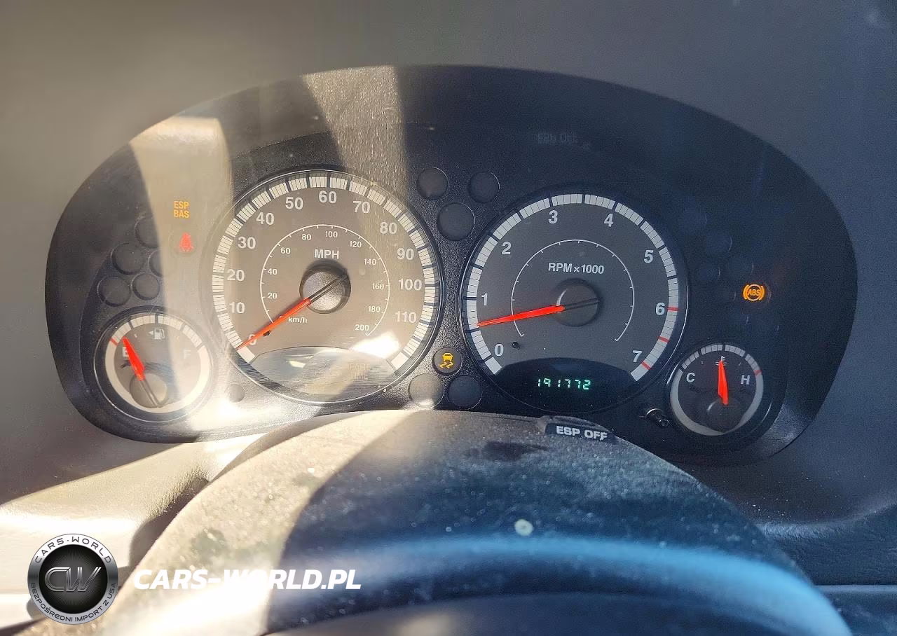 2007 Jeep Liberty Sport VIN:1J4GL48KX7W603011 - 9