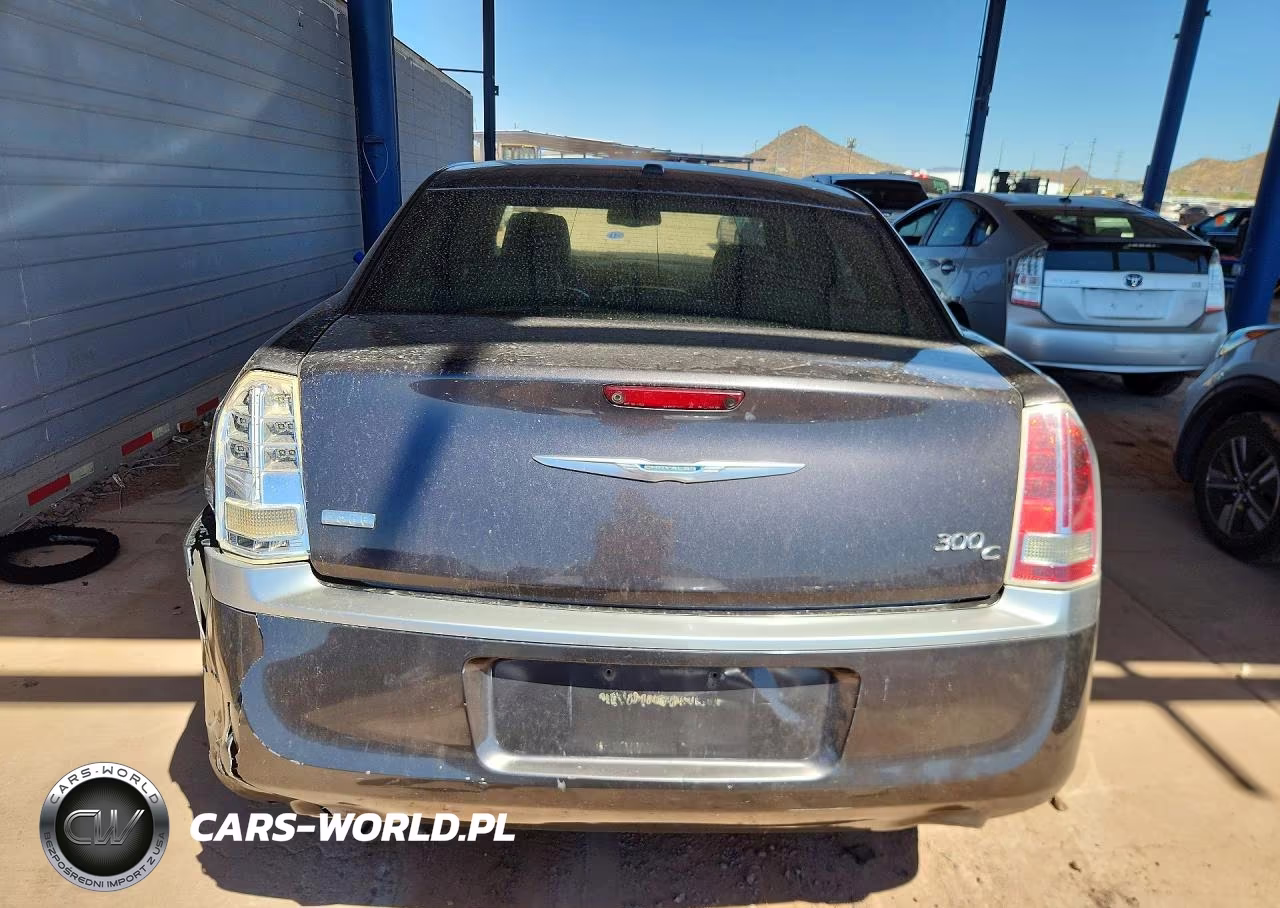 2013 Chrysler 300C Varvatos VIN:2C3CCAJG9DH621832 - 6