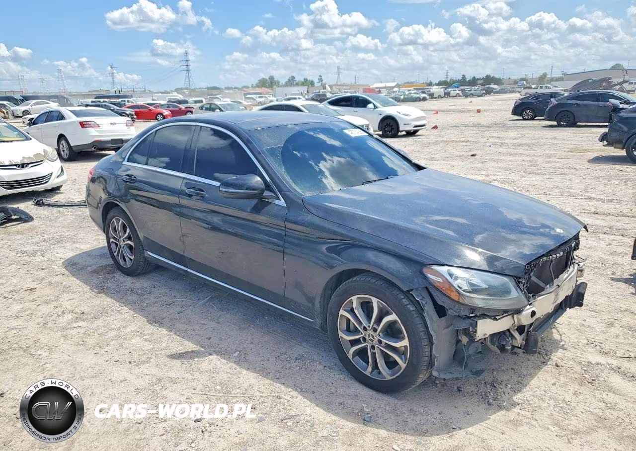 2017 Mercedes-Benz C 300 4Matic VIN:55SWF4KB1HU216627 - 4