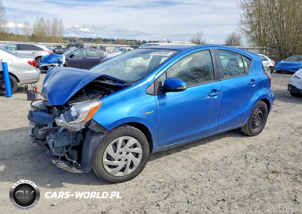 2015 Toyota Prius C Two