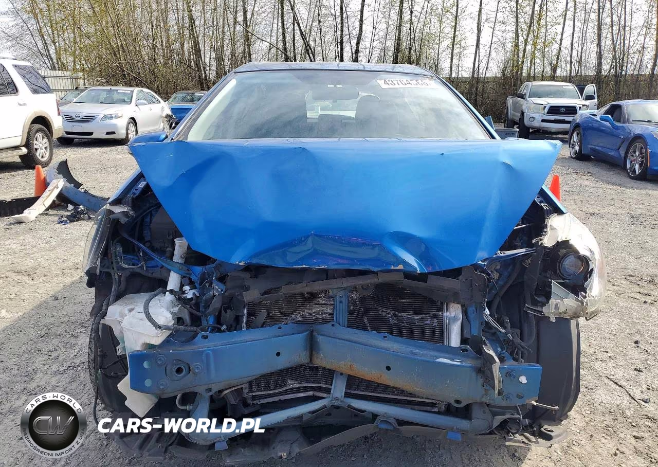 2015 Toyota Prius C Two VIN:JTDKDTB36F1587152 - 5