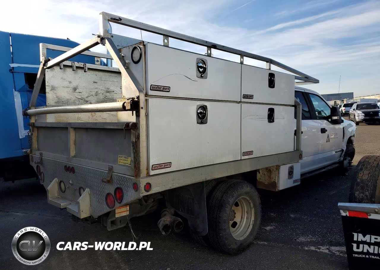 2019 Ford F350 Super Duty Utility - Service Truck VIN:1FT8W3DT6KEC46029 - 3