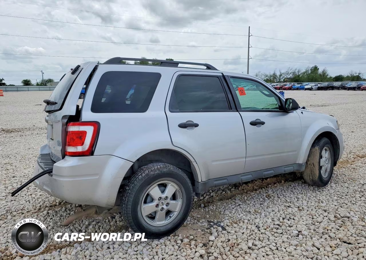 2012 Ford Escape Xlt VIN:1FMCU0D72CKA35958 - 3