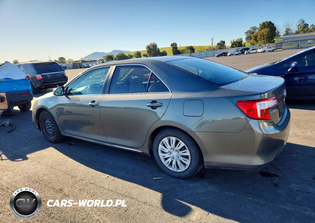 2013 Toyota Camry Hybrid Le VIN:4T1BD1FK0DU075819 - 2