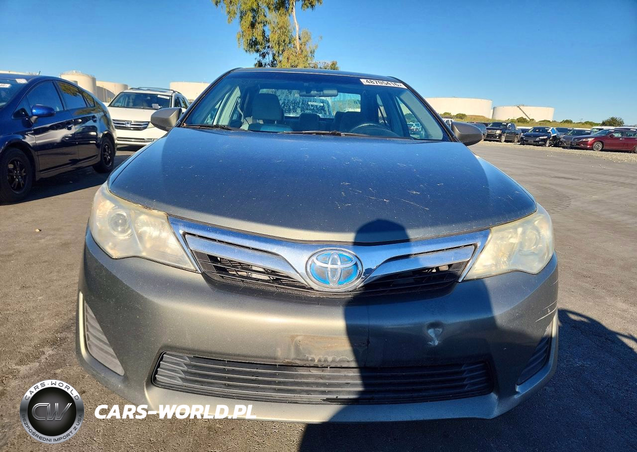 2013 Toyota Camry Hybrid Le VIN:4T1BD1FK0DU075819 - 5