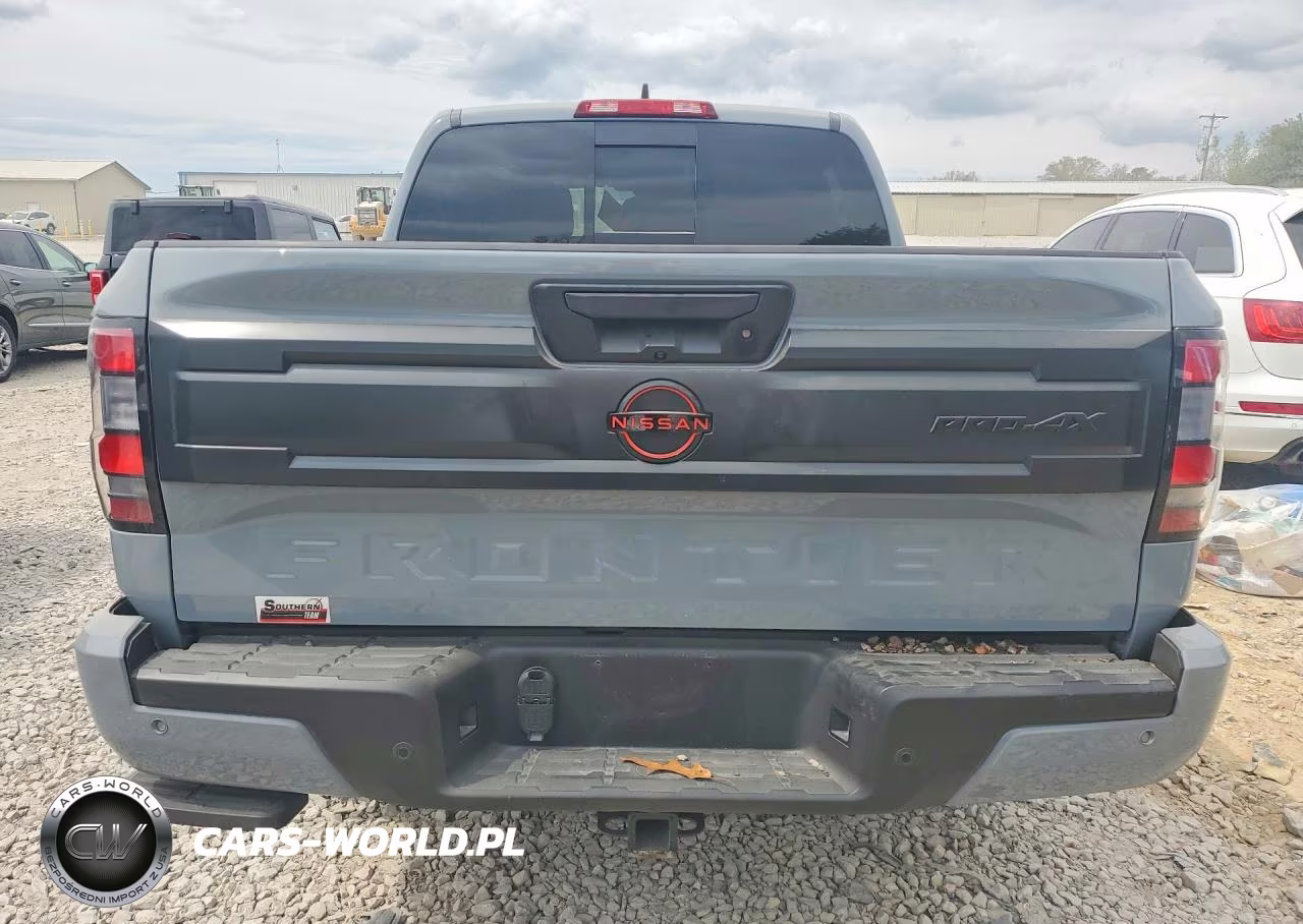 2025 Nissan Frontier Pro-4X VIN:1N6ED1EK2SN610950 - 6