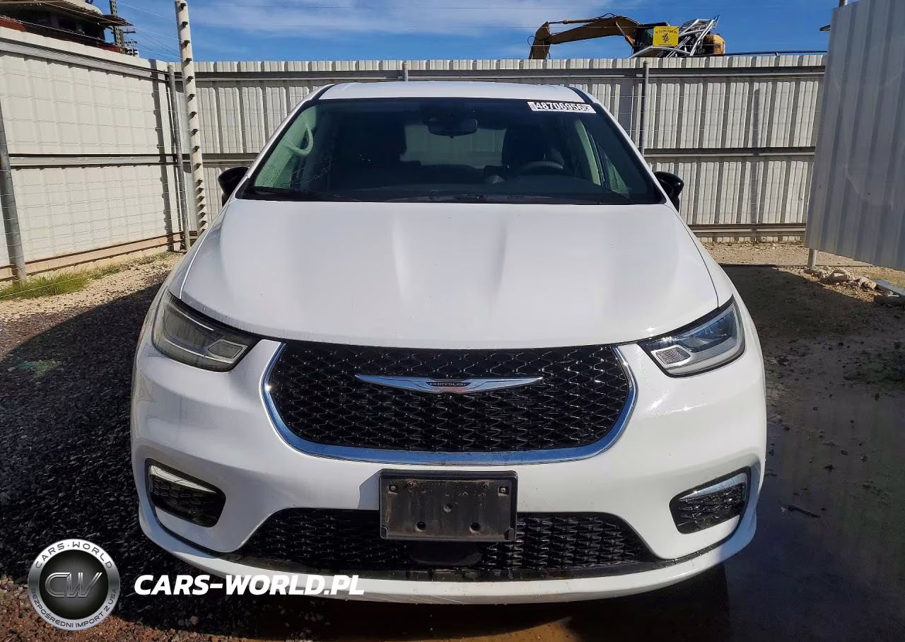 2024 Chrysler Pacifica Hybrid Select VIN:2C4RC1S7XRR118378 - 5