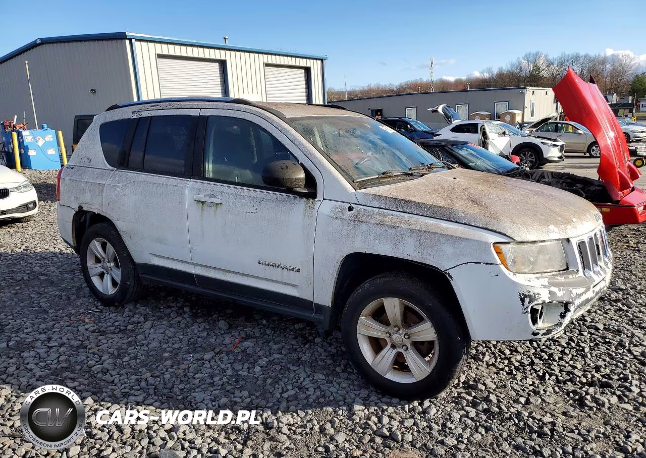 2013 Jeep Compass VIN:1C4NJDEB0DD140410 - 4