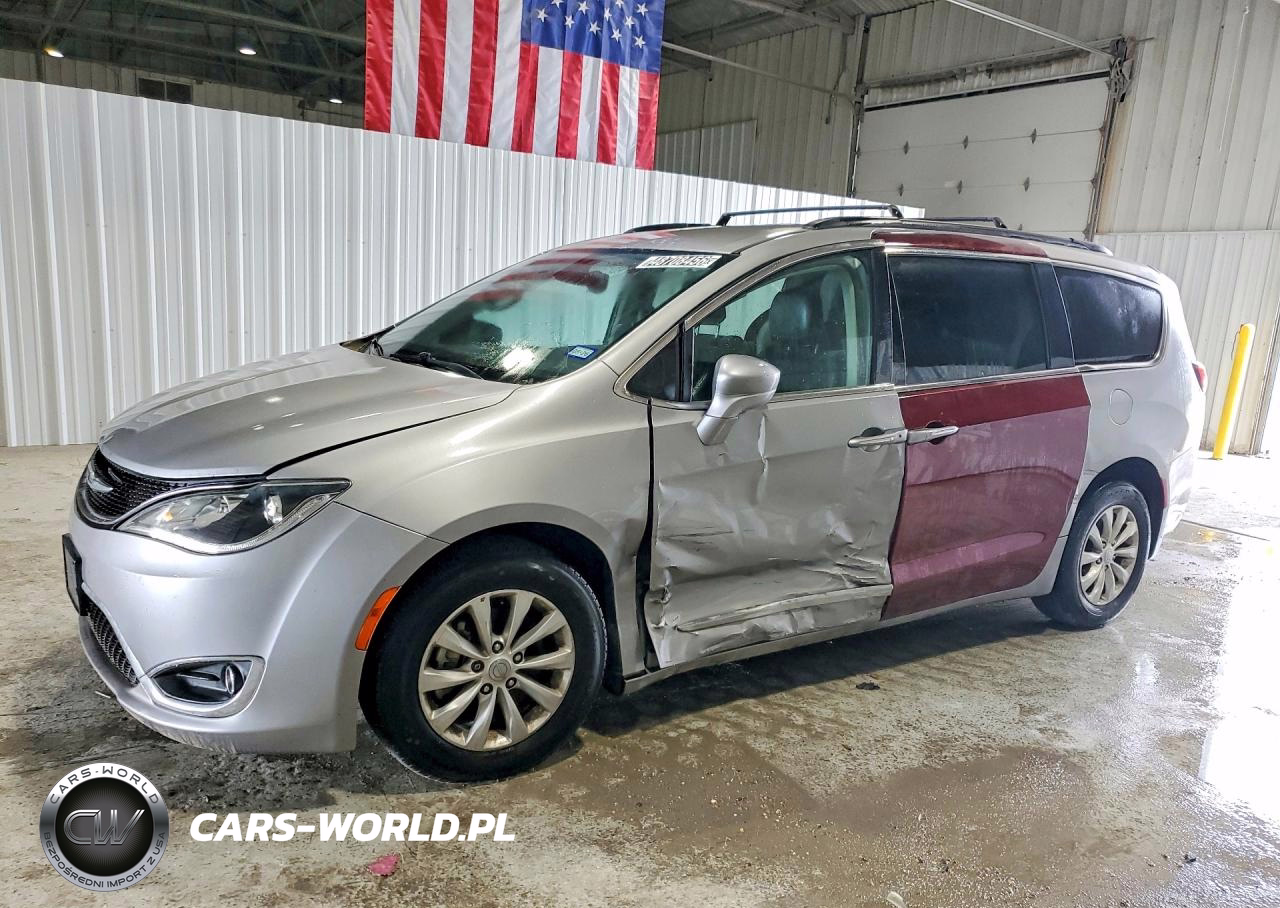 2017 Chrysler Pacifica Touring L