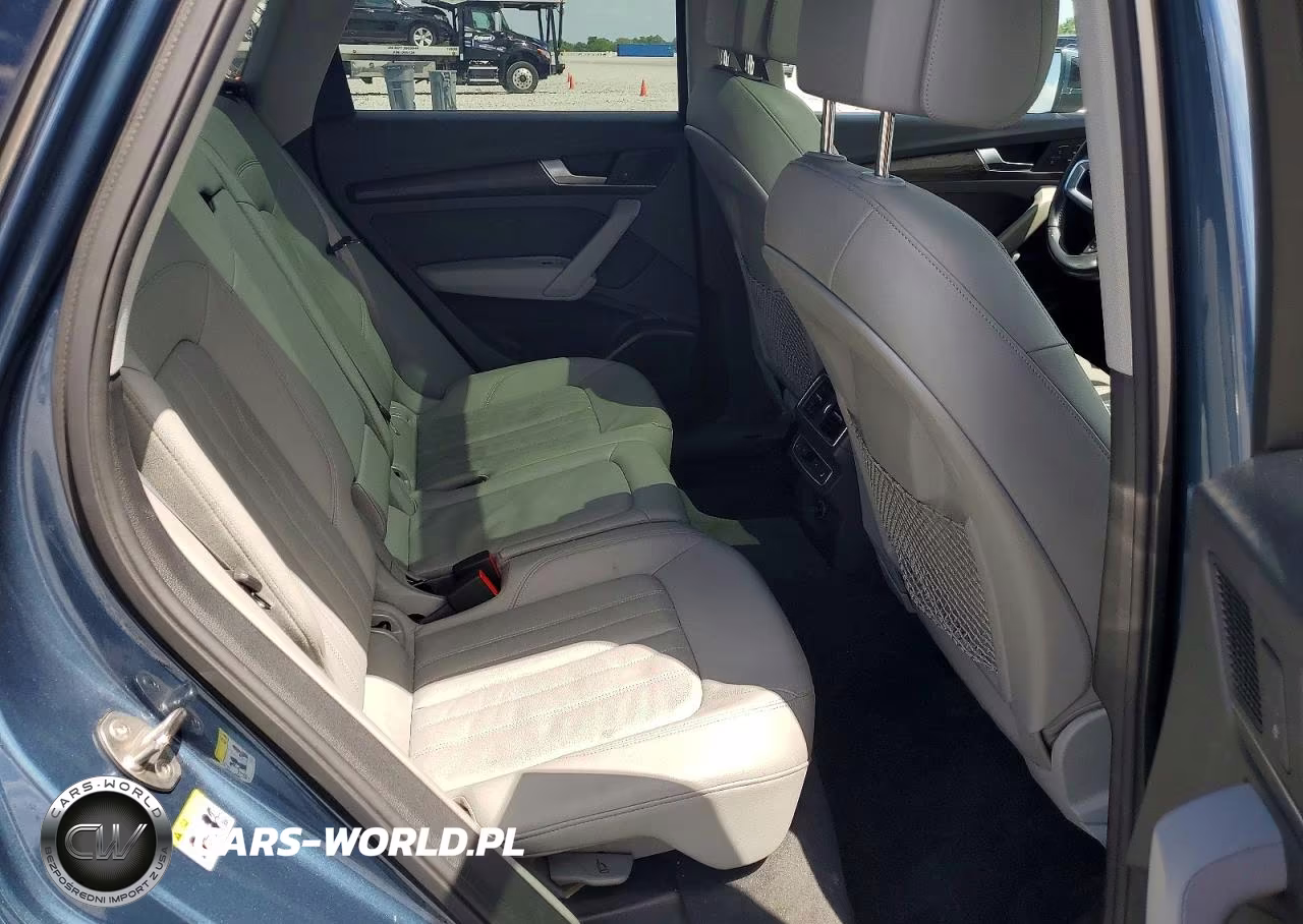 2018 Audi Q5 Premium Plus VIN:WA1BNAFY4J2231710 - 10