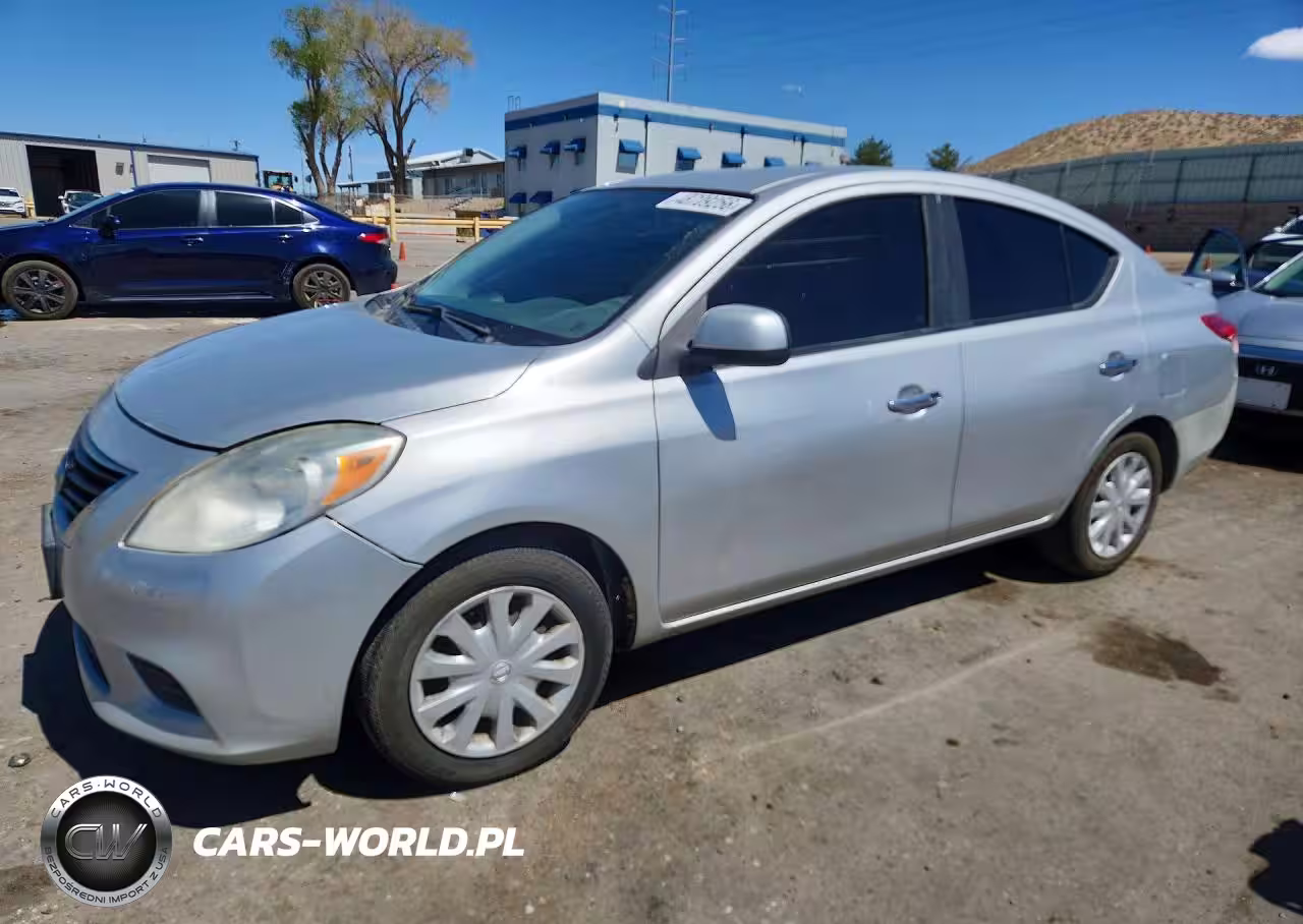2013 Nissan Versa 1.6 S