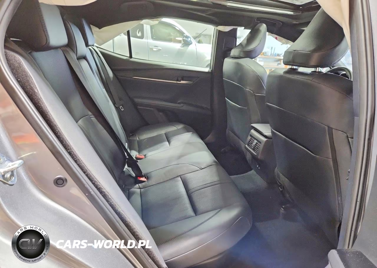2025 Toyota Camry Xse VIN:4T1DAACK0SU530624 - 10