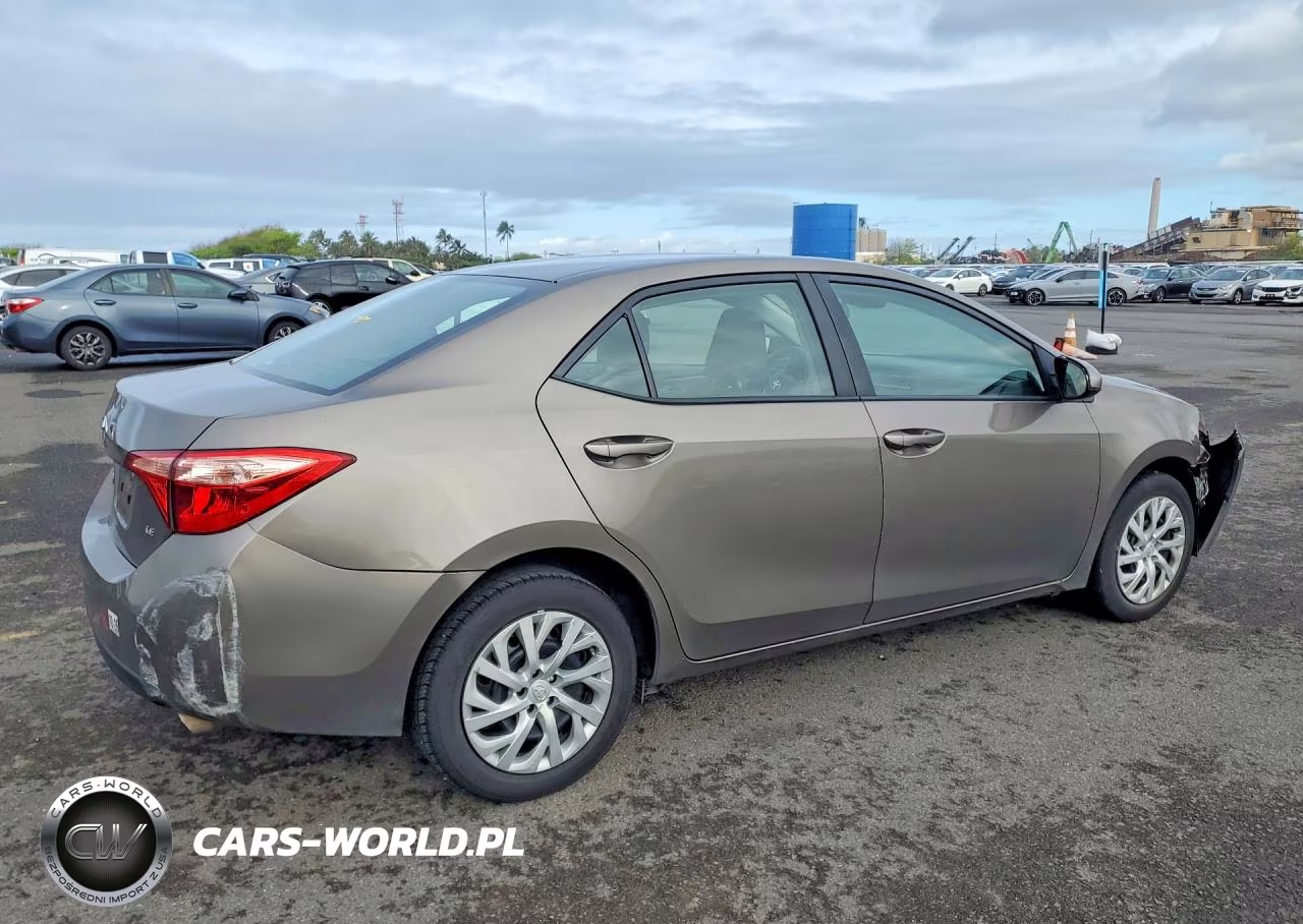 2019 Toyota Corolla L VIN:5YFBURHE5KP918157 - 3