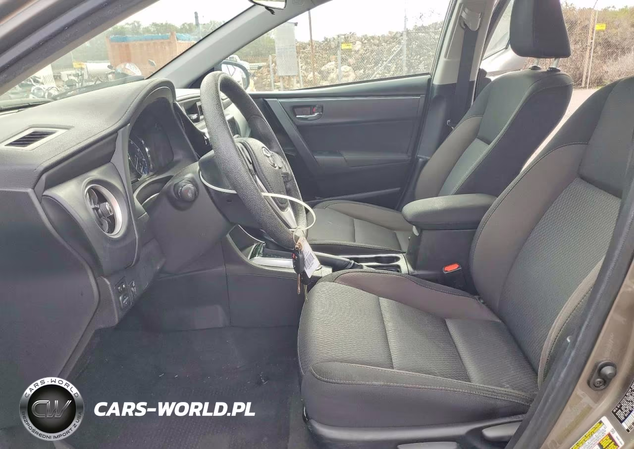 2019 Toyota Corolla L VIN:5YFBURHE5KP918157 - 7