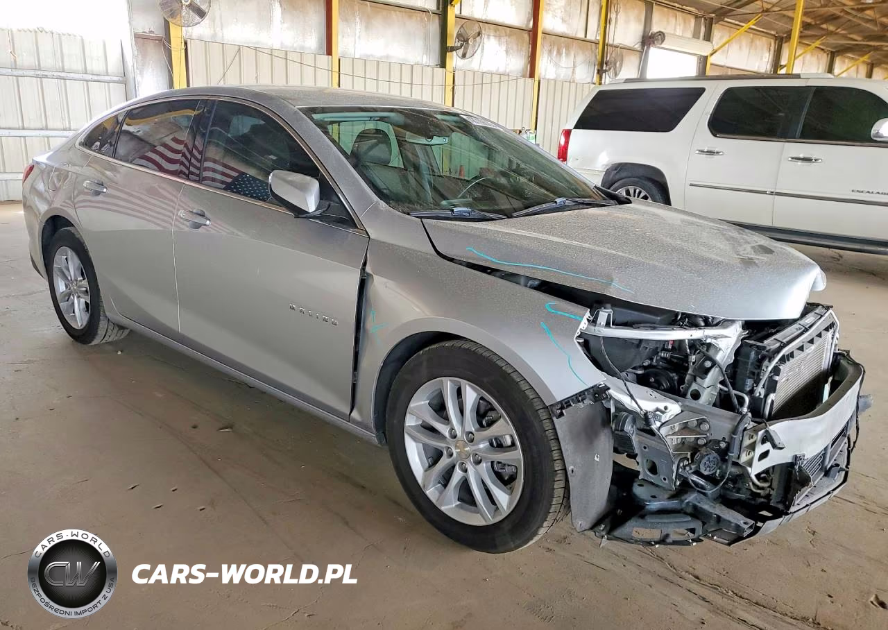 2018 Chevrolet Malibu Hybrid VIN:1G1ZF5SU2JF254884 - 4