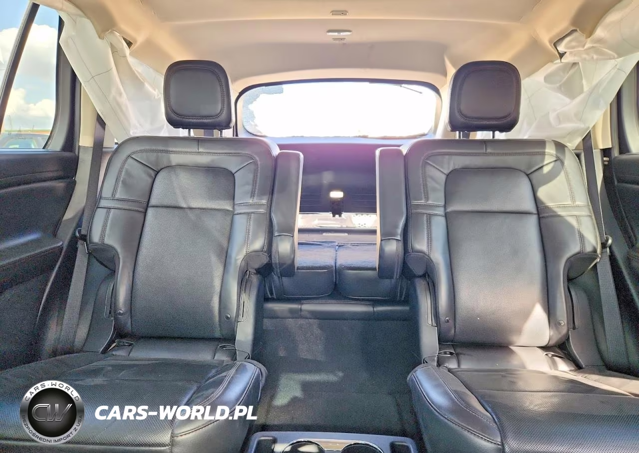 2020 Lincoln Aviator Reserve VIN:5LM5J7WC8LGL24881 - 10