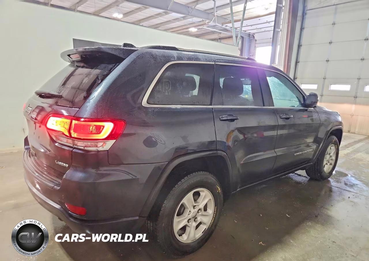 2016 Jeep Grand Cherokee Laredo VIN:1C4RJFAG6GC325151 - 3