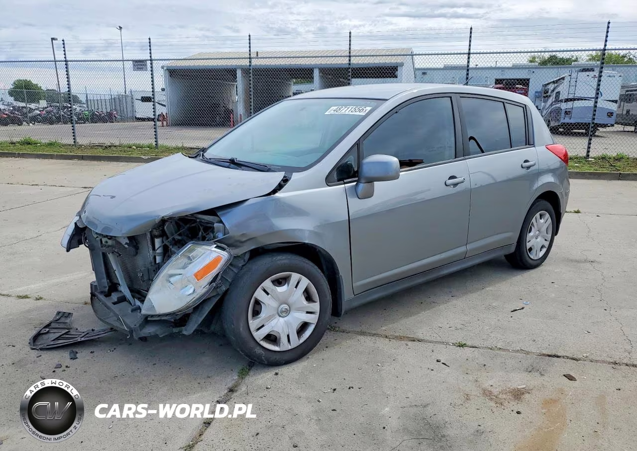 2010 Nissan Versa 1.8 S