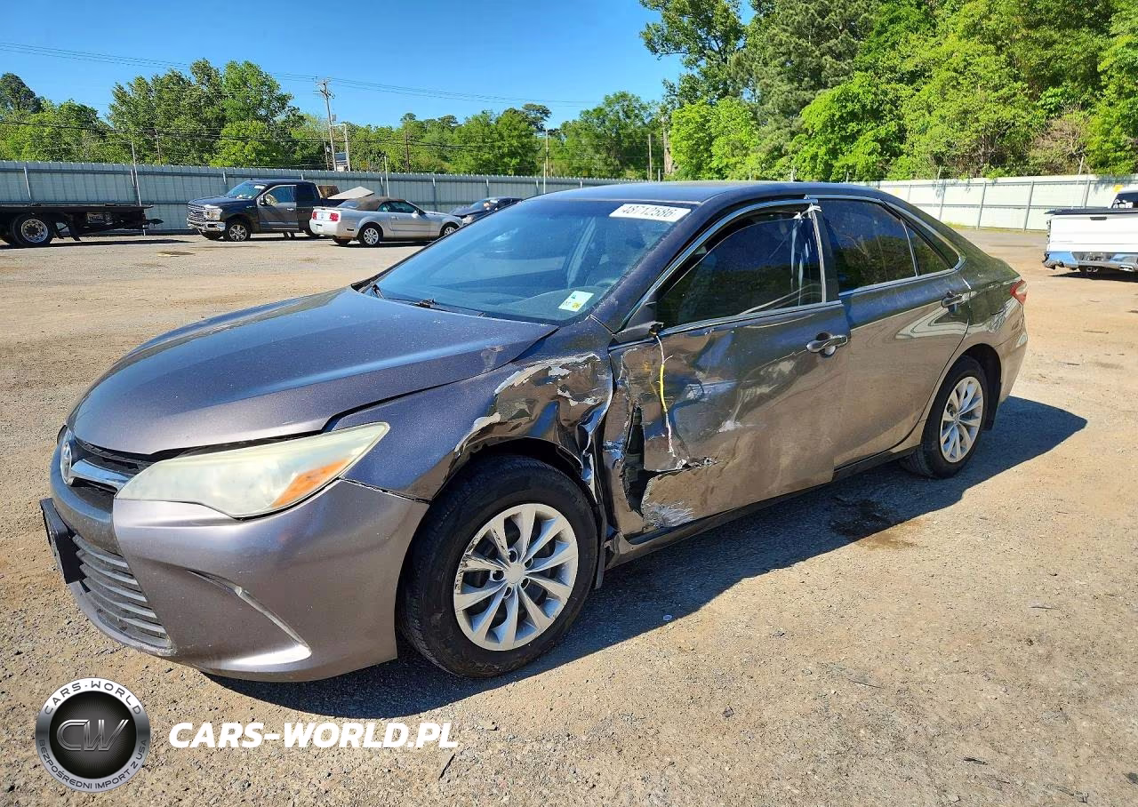 2016 Toyota Camry Le
