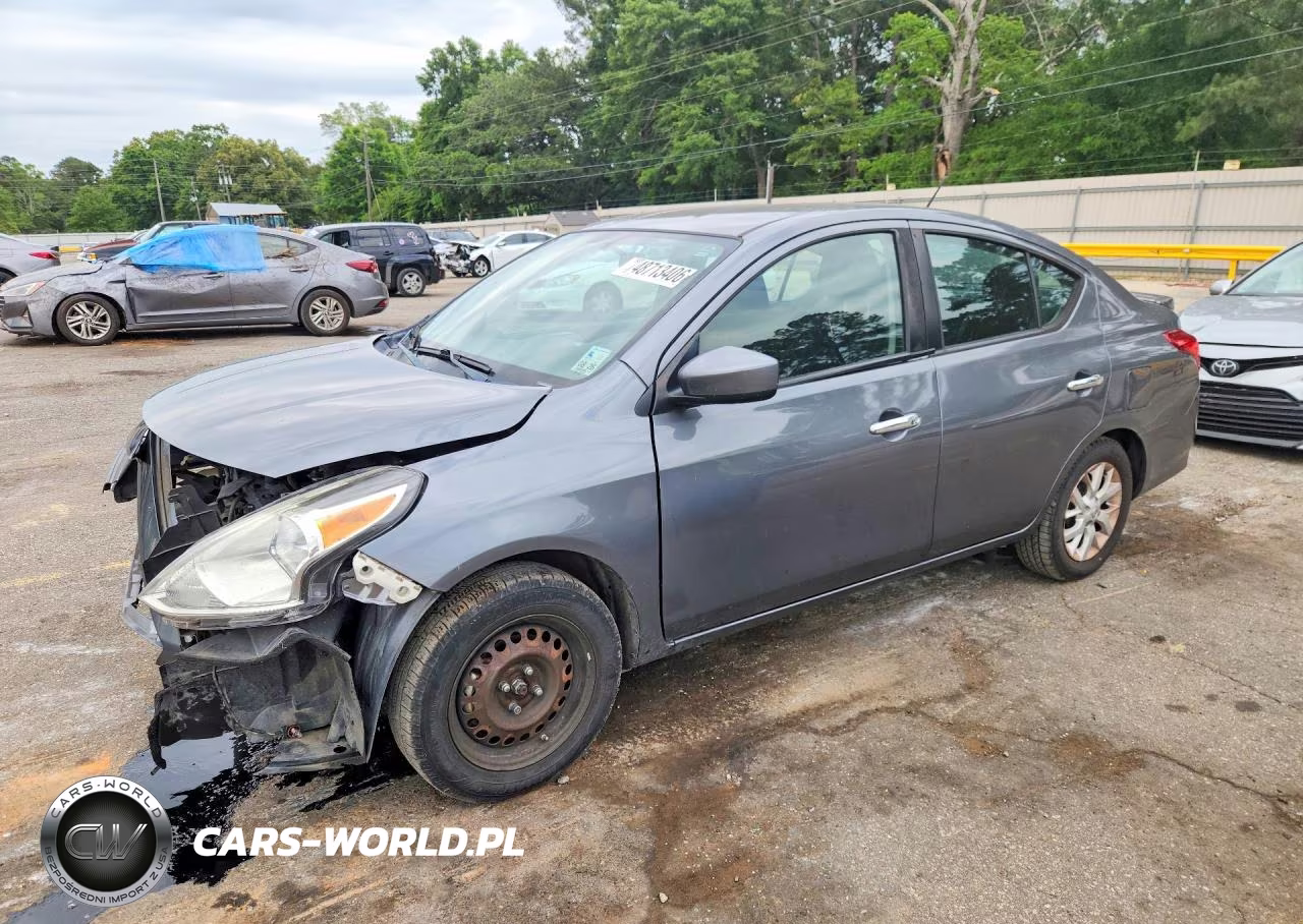 2018 Nissan Versa Sv