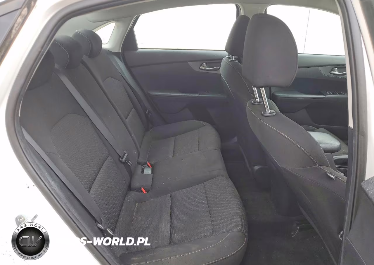 2021 Kia Forte Lxs VIN:3KPF24AD2ME350496 - 10