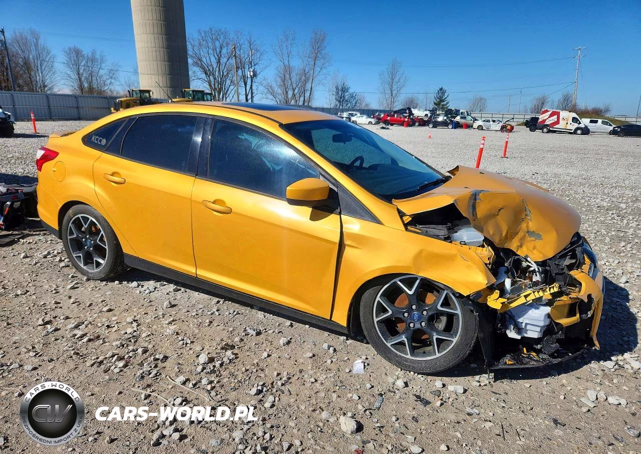 2012 Ford Focus Se VIN:1FAHP3F23CL427884 - 4