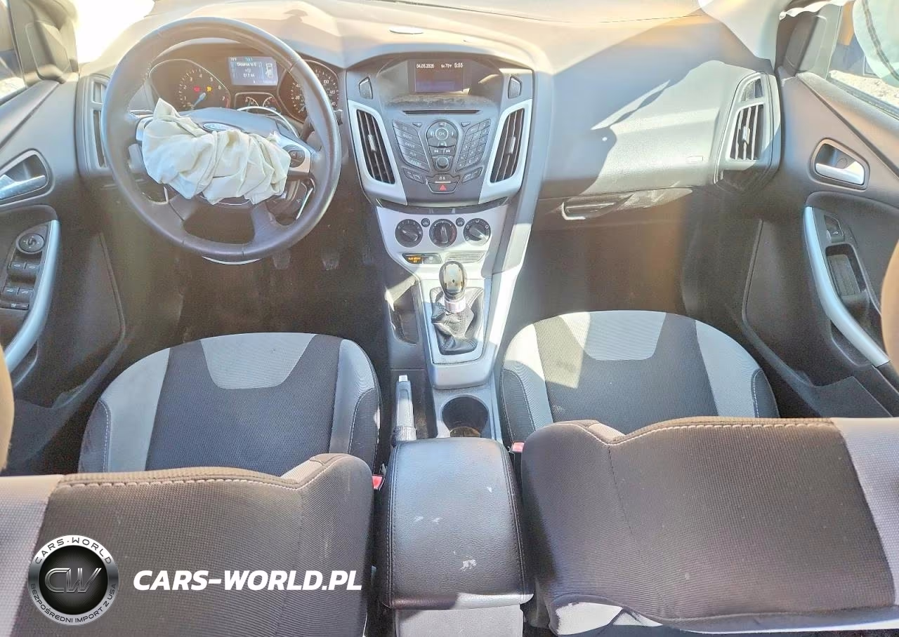 2012 Ford Focus Se VIN:1FAHP3F23CL427884 - 8