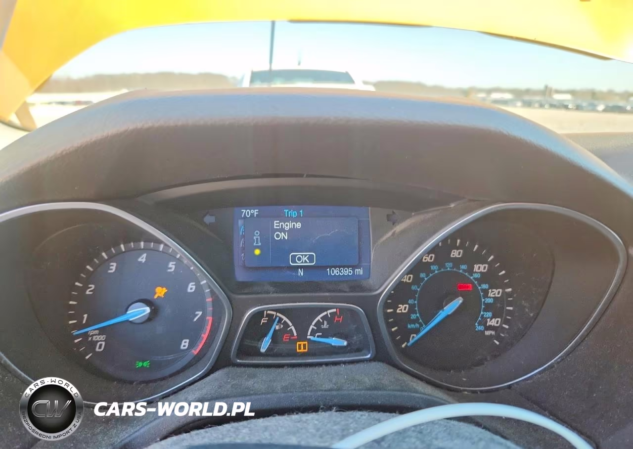 2012 Ford Focus Se VIN:1FAHP3F23CL427884 - 9