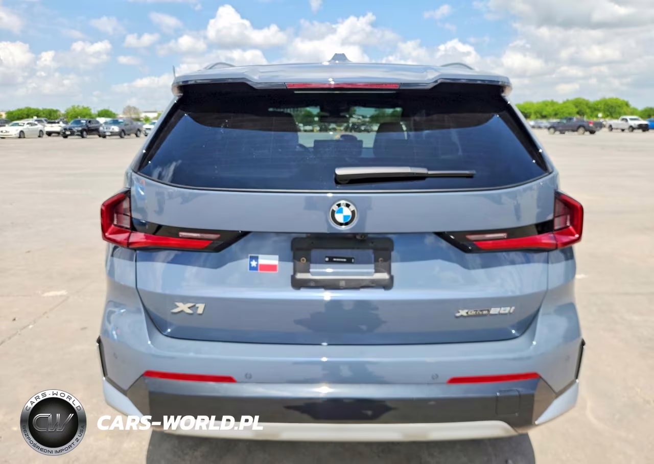 2026 BMW X1 xDrive28I VIN:WBX73EF0XT5427805 - 6