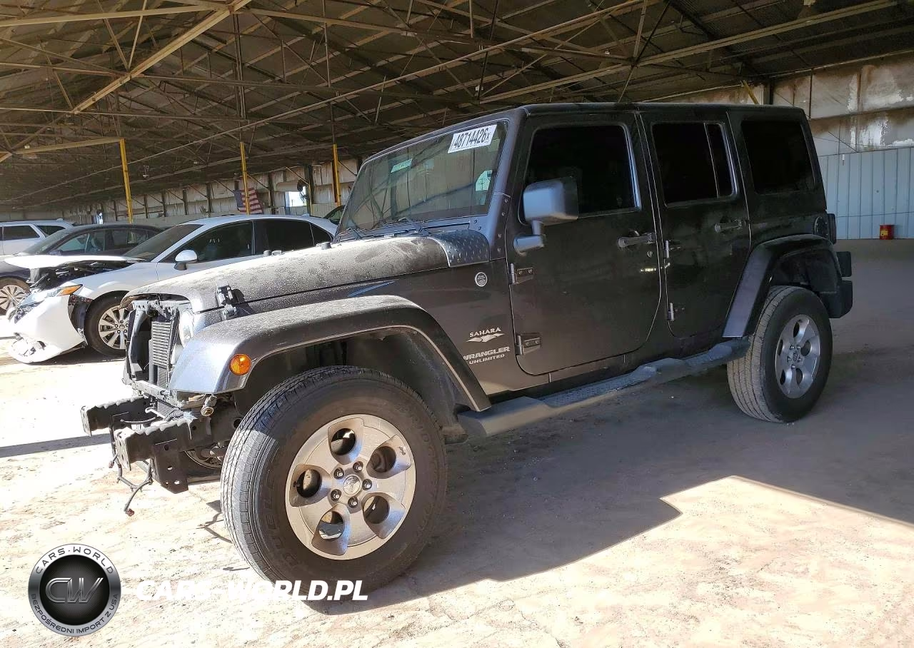 2014 Jeep Wrangler Unlimited Sahara – zdjęcie 1 z 12