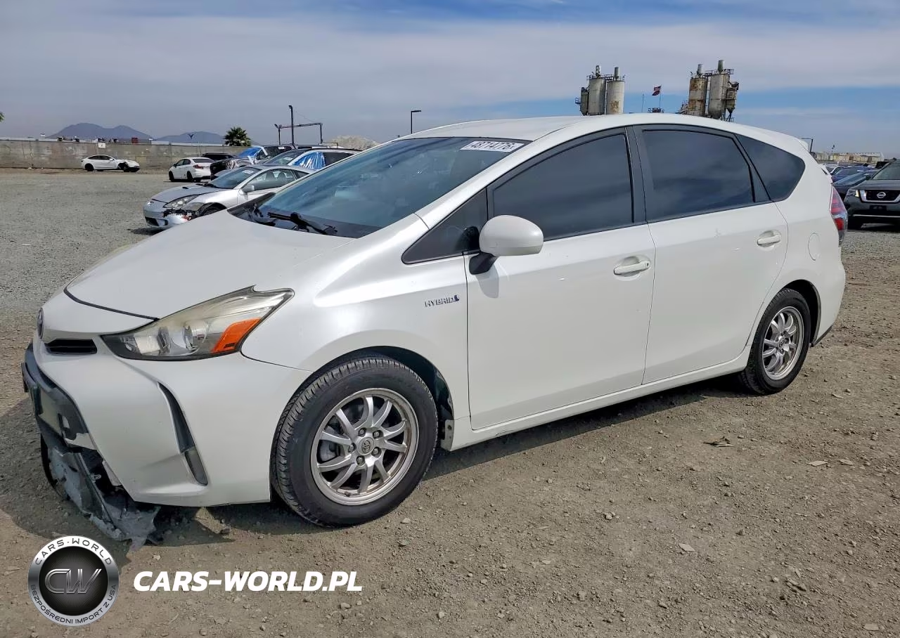 2015 Toyota Prius V Three
