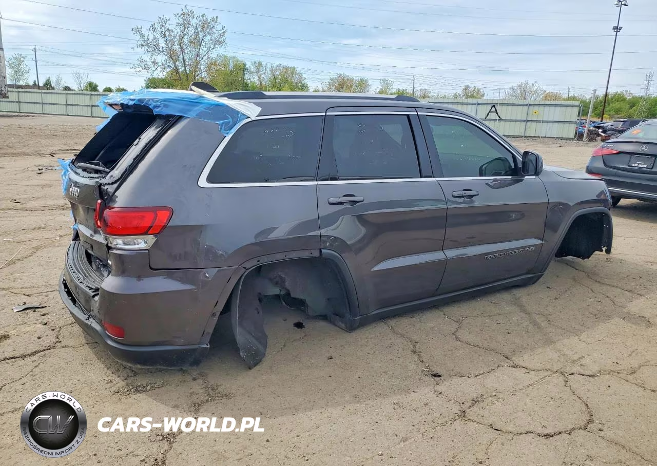 2021 Jeep Grand Cherokee Laredo VIN:1C4RJEAG1MC713510 - 3