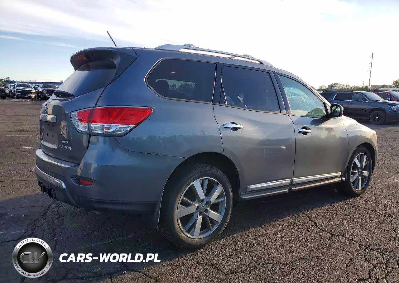 2015 Nissan Pathfinder Platinum VIN:5N1AR2MM2FC613209 - 3