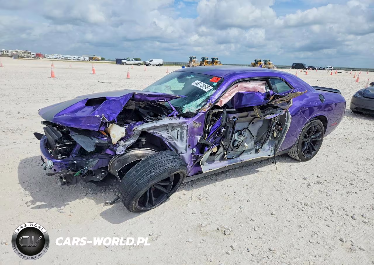 2016 Dodge Challenger R – zdjęcie 1 z 13