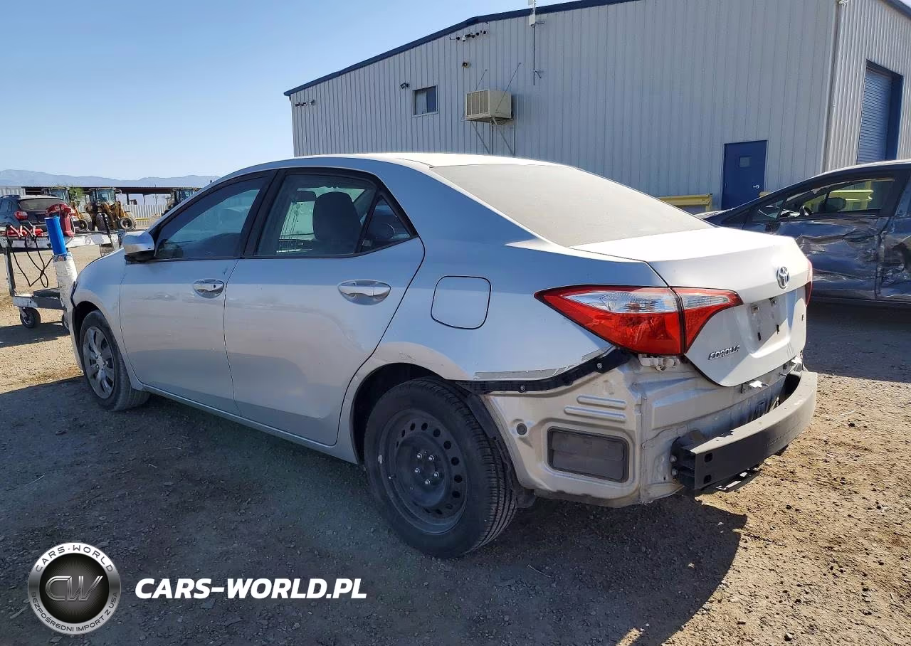 2015 Toyota Corolla Le VIN:5YFBURHE1FP240156 - 2
