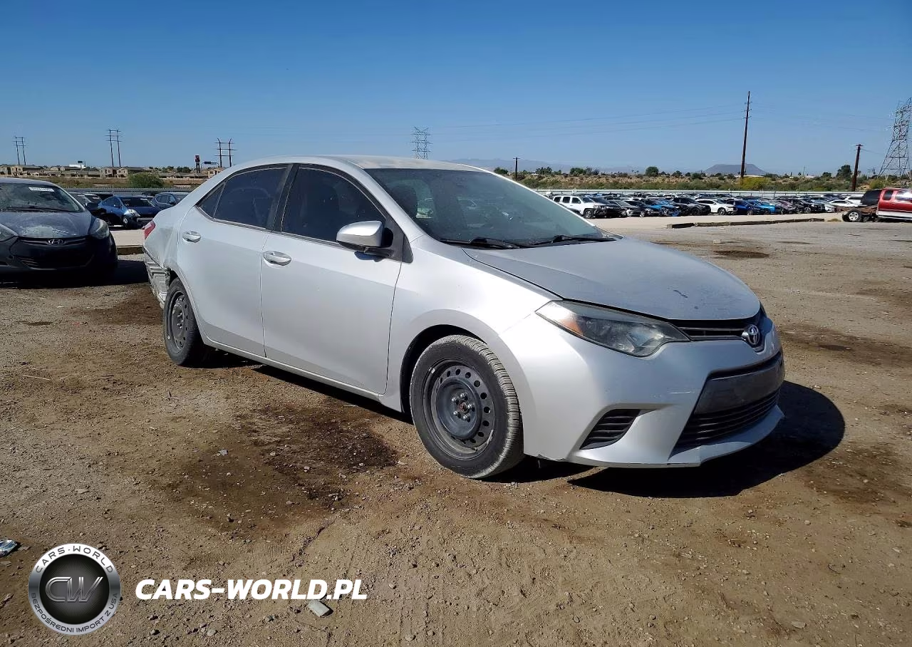 2015 Toyota Corolla Le VIN:5YFBURHE1FP240156 - 4