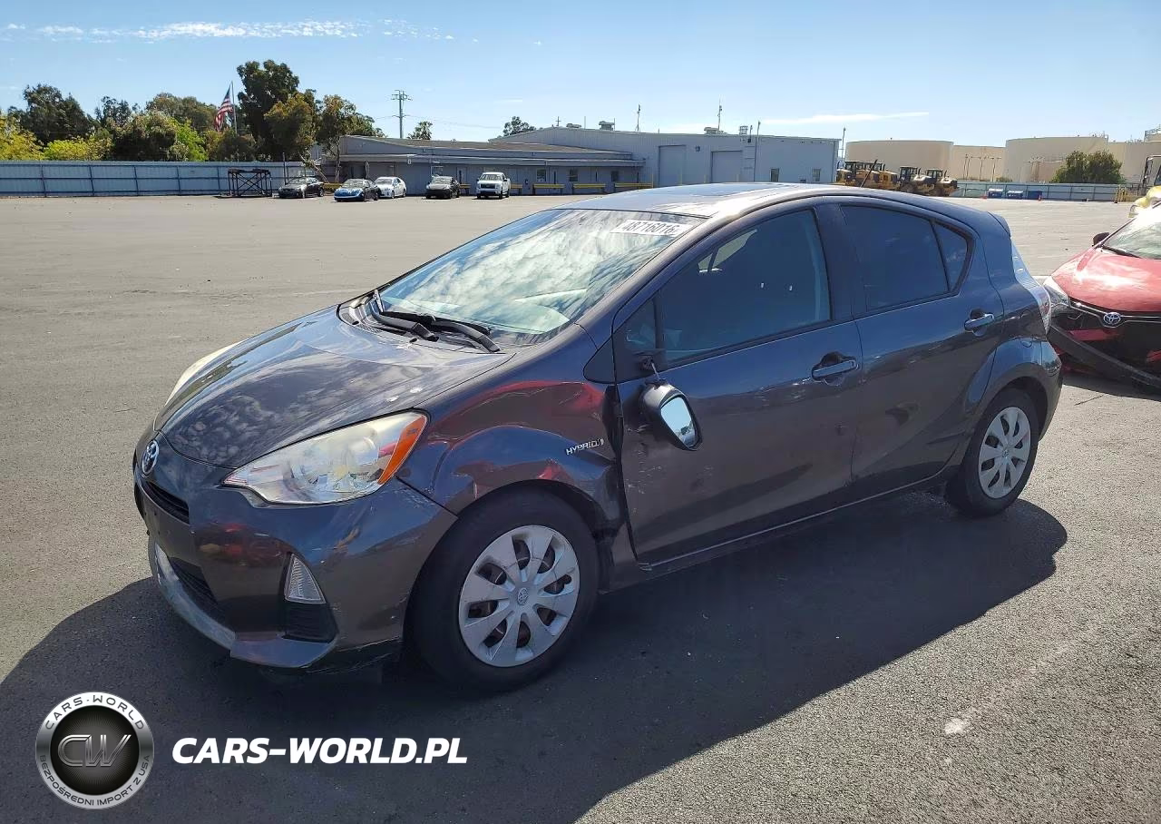 2013 Toyota Prius C Three