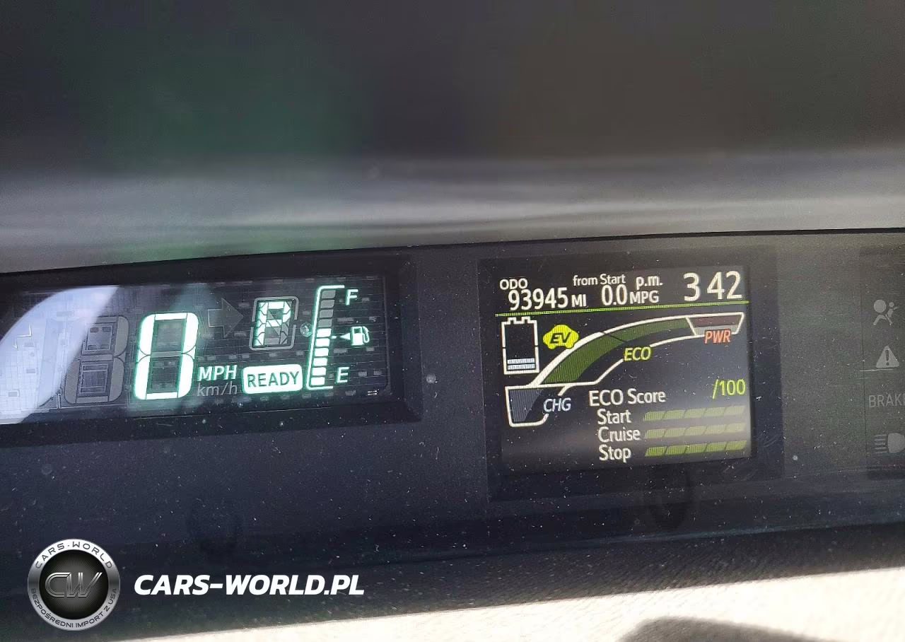 2013 Toyota Prius C Three VIN:JTDKDTB30D1034428 - 9