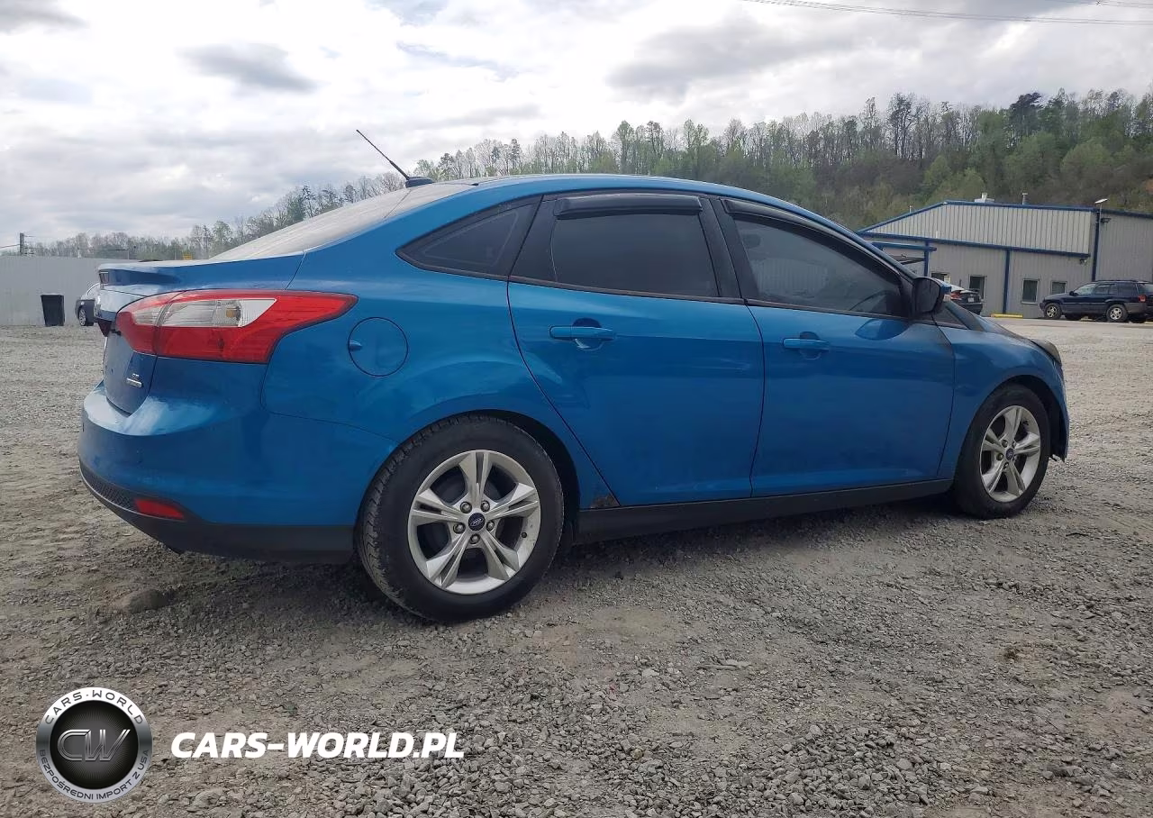 2014 Ford Focus Se VIN:1FADP3F28EL148500 - 3