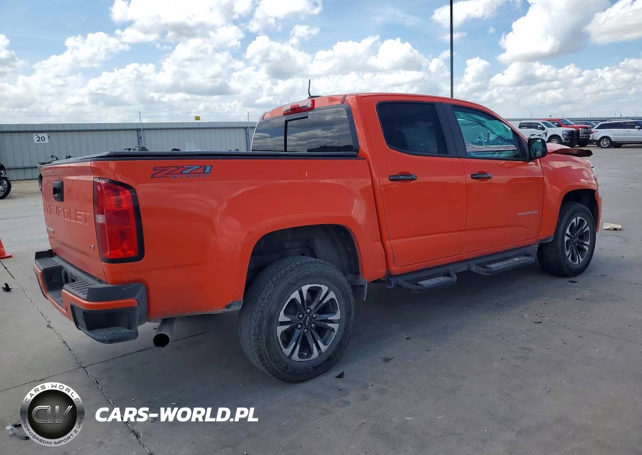2021 Chevrolet Colorado Z71 VIN:1GCGTDEN5M1163423 - 3