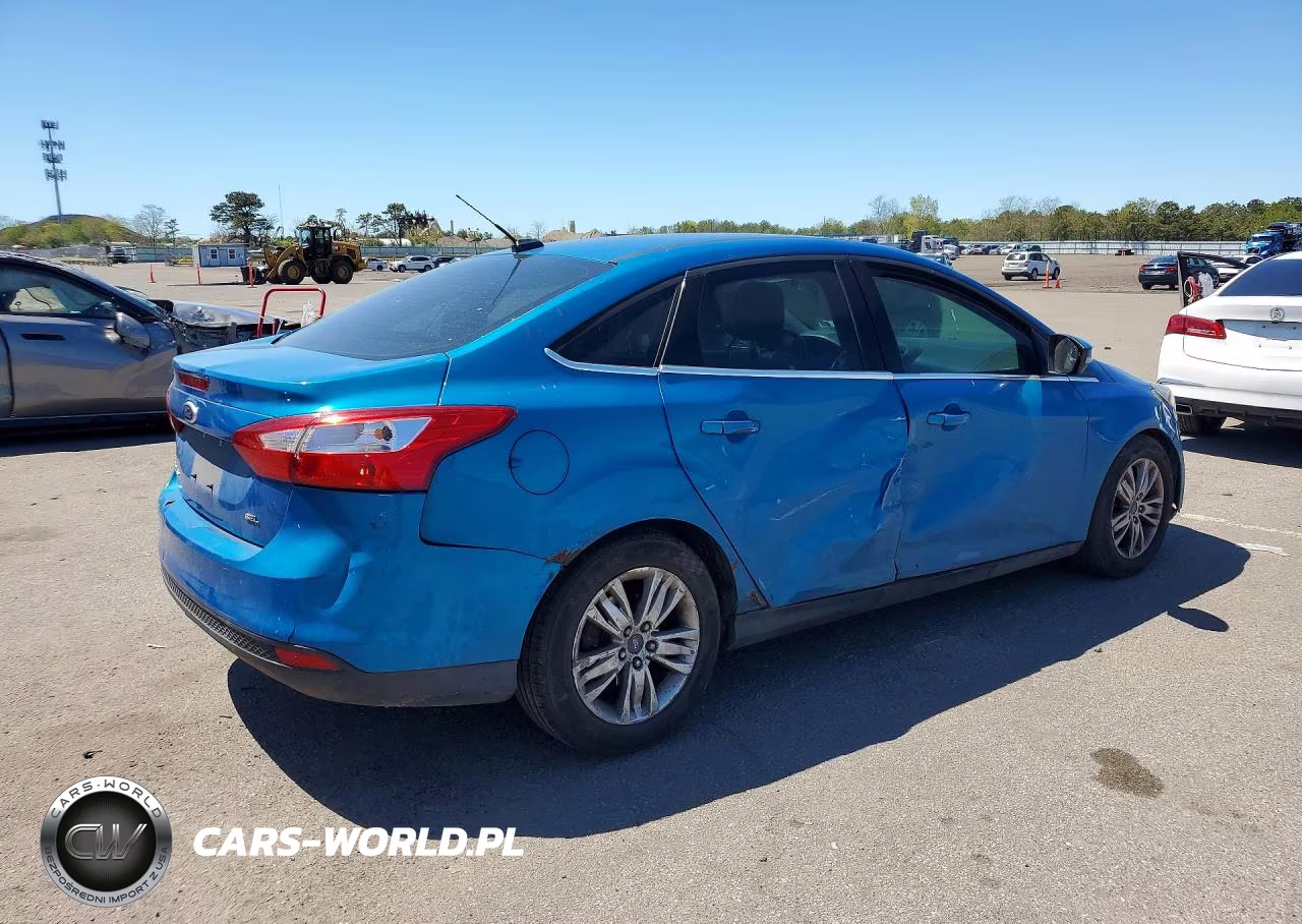 2012 Ford Focus Sel VIN:1FAHP3H2XCL163219 - 3