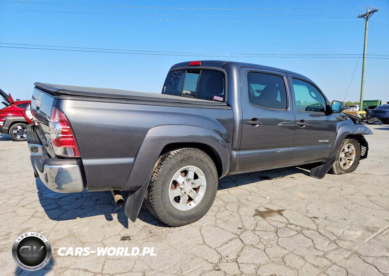 2013 Toyota Tacoma Prerunner V6 VIN:5TFJU4GN3DX045464 - 3