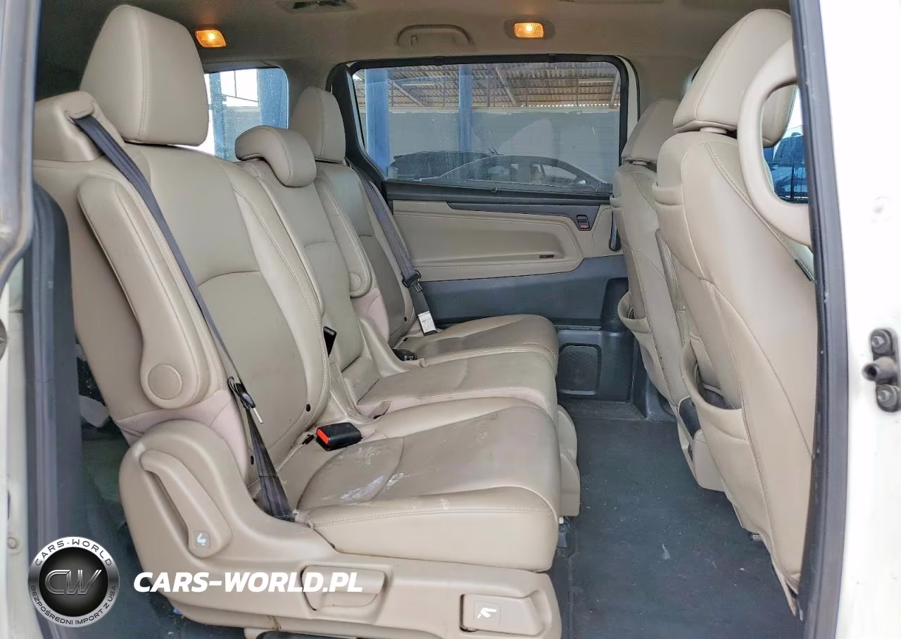 2019 Honda Odyssey Touring VIN:5FNRL6H86KB081862 - 11